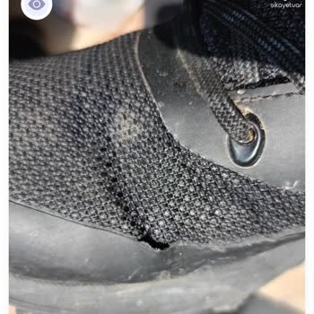 Düzce FLO Mağazasında Ayakkabı 1 Ayda Yırtıldı, Ücretsiz Değişim Bekliyor