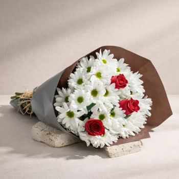 Çiçek Sepeti İlan Görseliyle Uymayan Çiçek Buketi Ve Çözüm Bekleyen Müşteri Hizmeti