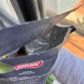 Migros’ta Aldığım Emsal Cevizde Böcek Ve Kurt Bulunması