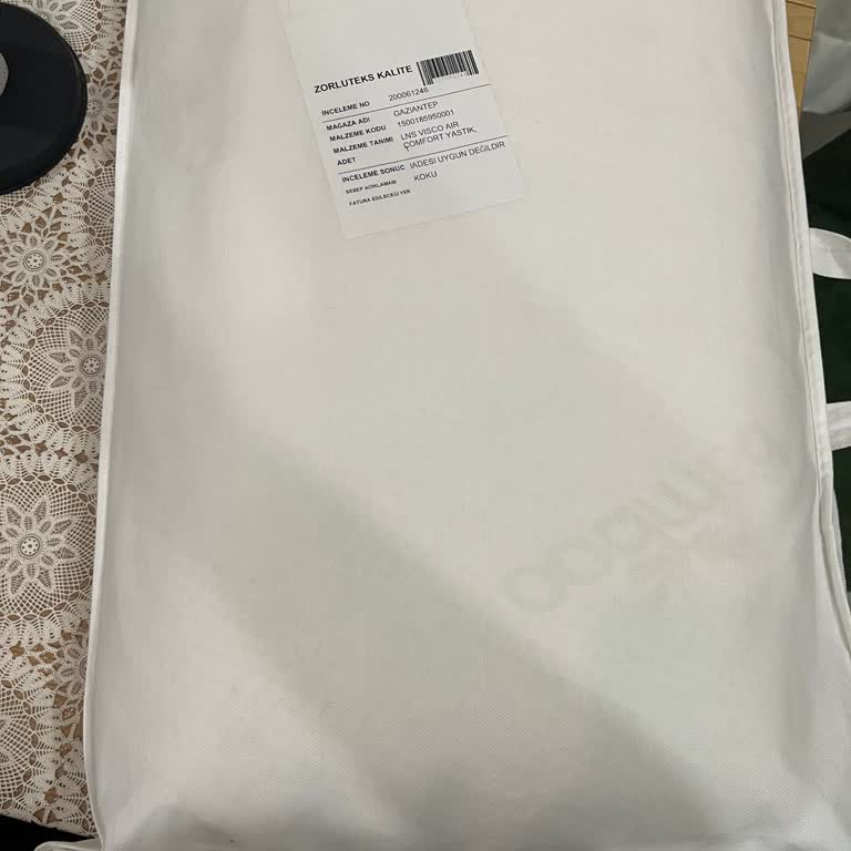 Kokulu Ve Küflü Yastıkta İade Reddi Ve Çözüm Yoksunluğu