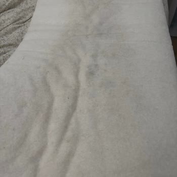 Küflü Bebek Yatağı Sağlığı Tehdit Ediyor Mağaza İadeyi Reddetti