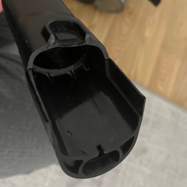 Philips 8000 Series Dik Süpürge Aparat Girişi Sürekli Kırılıyor, Rulo Fırça Çalışmıyor