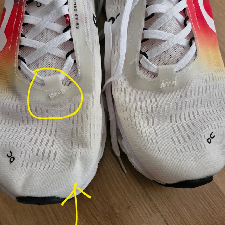 İconsneakers’da Aldığım On Cloud Ayakkabısında Dikiş Hataları Ve Yanıtsızlık