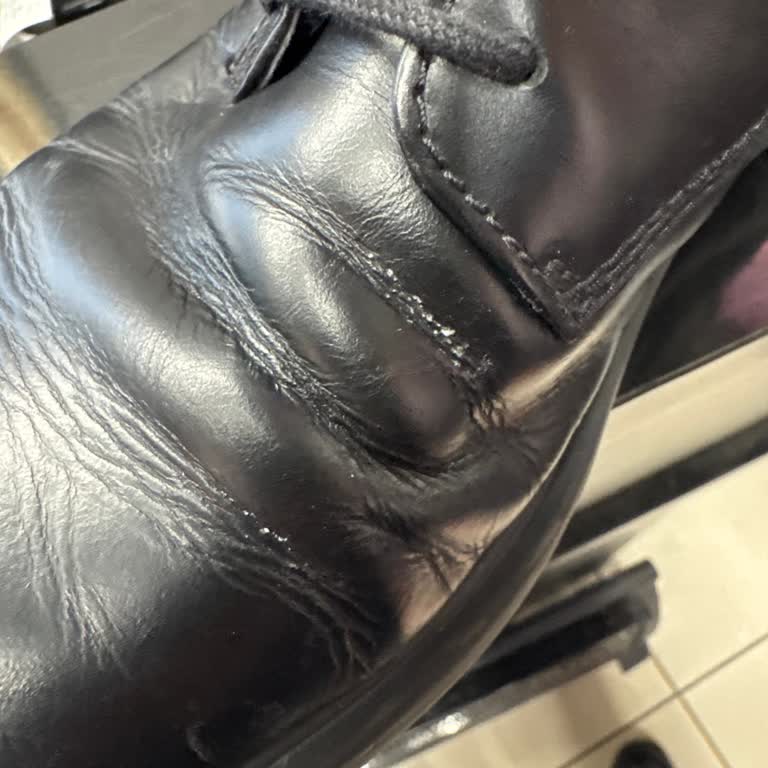 Camper Deri Ayakkabıda Üretim Hatası Ve Cevapsız Servis Süreci