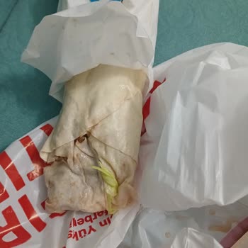 Geciken Teslimat, Kalitesiz Çiğ Köfte Ve İade Reddi