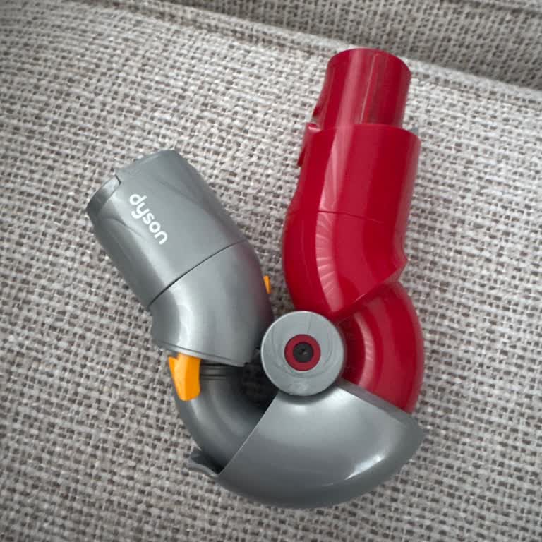 Dayson V12 Süpürgemin Kırılan Koltuk Altı Adaptörü İçin Değişim Talebi