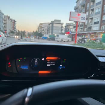 Sıfır Peugeot Araçta Ani Stop Ve 20 Gün Süren Servis Gecikmesi