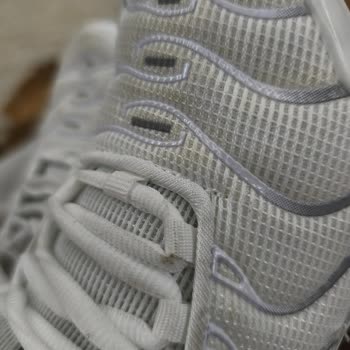 Defolu Ayakkabı Ve Beğenilmeyen Çanta İade Reddi Ve Fatura Usulsüzlüğü