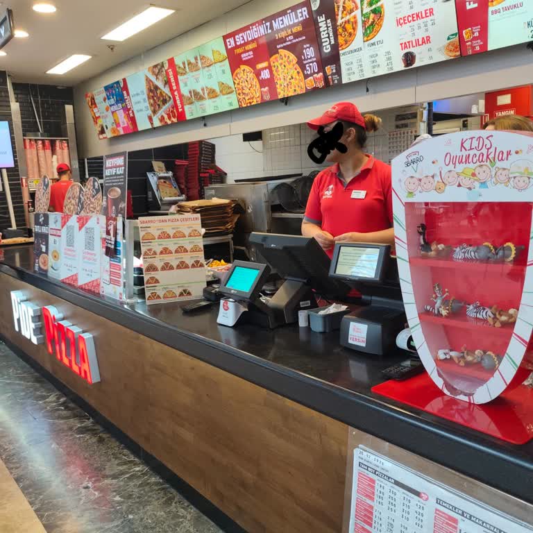 Sbarro Nata Vega AVM Şubesinde Çocuk Menüsü Oyuncağı Sürekli Eksik