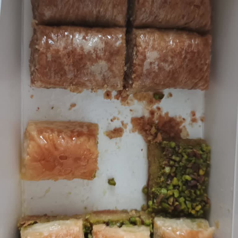 Gazi Burma Pendik Şubesinde Bayat Baklava Ve Telefonla Ulaşılamama