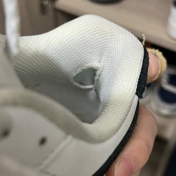 Ayakkabının Topuk Kısmı Ayrıldı, Mağaza İade Ve Değişim Talebini Reddetti