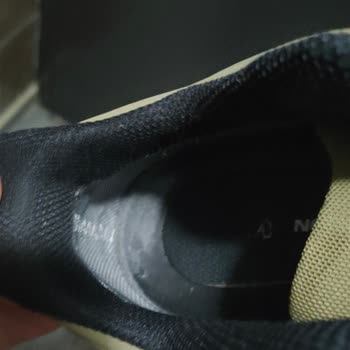 Salomon Outdoor Ayakkabısının Sağ Tekinde Dikiş Patlaması Ve Garanti Reddi