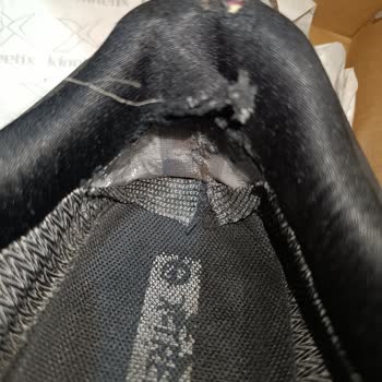 FLO Şubesinden Satın Aldığım Ayakkabının Üç Ayda Patlaması Ve Su Alması Üzerine İade Talebi