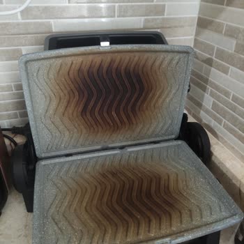 Korkmaz Tost Makinesinin Izgara Plakaları Belirgin Şekilde Deforme Oldu