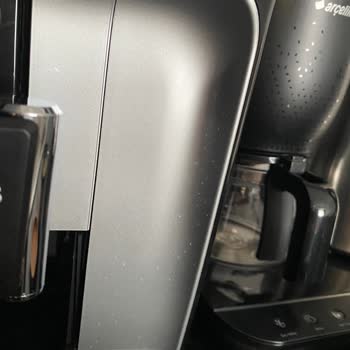 Philips Lattego Espresso Makinesinde Boya Soyulması Ve Su Lekesi Sorunu