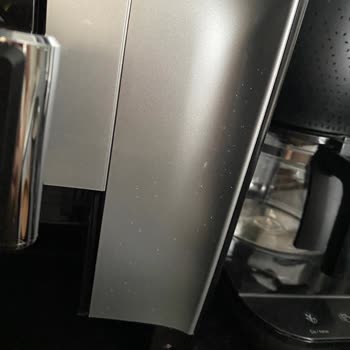 Philips Lattego Espresso Makinesinde Boya Soyulması Ve Su Lekesi Sorunu