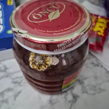 Kapağı Kapalı Olmasına Rağmen Domates Salçasının Küflenmesi Sağlık Ve Güven Sorunu