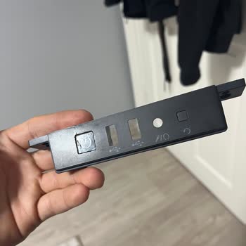 Corsair 3000d Airflow Kasa Power Tuşu Kırıldı Ve Yedek Parça Bulunamıyor