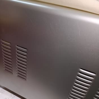 Bosch Midi Fırında Kılcal Çiziklerle Karşılaştım Sıfır Ürün Aldığıma Güvenim Sarsıldı