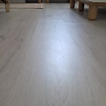 Yeni Döşenen Yıldız Entegre Parkelerde Tırnak Şişmesi Ve Değişim Talebi