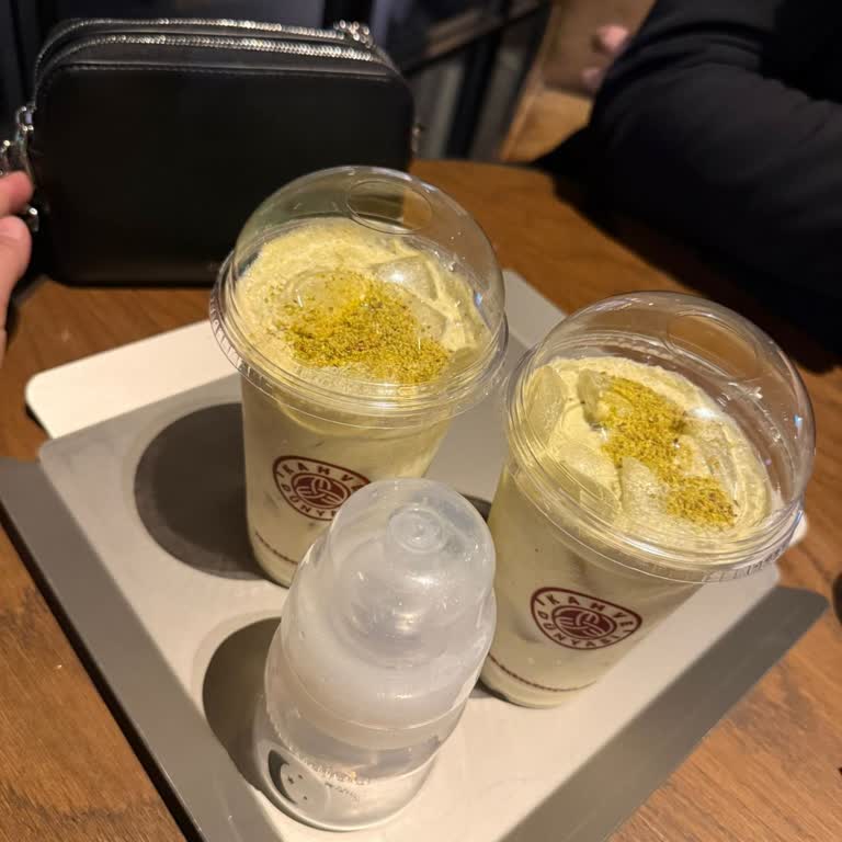 Gofrik İçeceklerde Buz Fazlalığı Ve Personel İlgisizliği