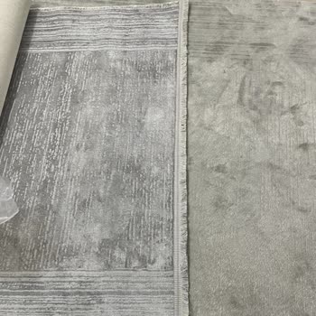 Üç Ayda Halı Değişti, Renkler Bozuldu Ve İade Talep Ediyorum