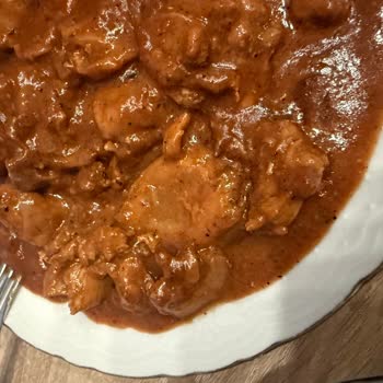 Pişmiş İddia Edilen Tavuk Ürünün Çiğ Olması Ve Sağlık Riski