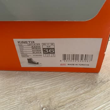 FLO Mağazasında Ayakkabının Sıkması Nedeniyle Değişim Ve İade Talebi