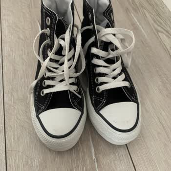 FLO Mağazasında Ayakkabının Sıkması Nedeniyle Değişim Ve İade Talebi