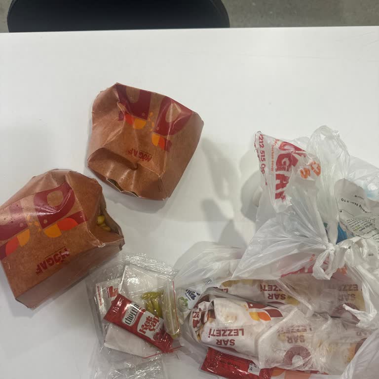 İki Saat Bekleyen Ve Soğuk Gelen Sipariş İçin Ücret İadesi Talebi