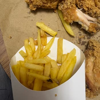 Soğuk Ve Rengi Bozuk Popeyes Siparişi İçin Ücret İadesi Talebi