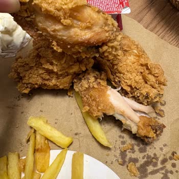 Soğuk Ve Rengi Bozuk Popeyes Siparişi İçin Ücret İadesi Talebi