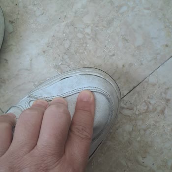 Nike Ayakkabısında Açılma Sorunu: Değişim Ya Da İade Talebi