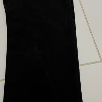 Mavi Pantolon 5 Yıkamada Beyaz Lekeler Oluşturdu, Mağaza Yardım Reddi