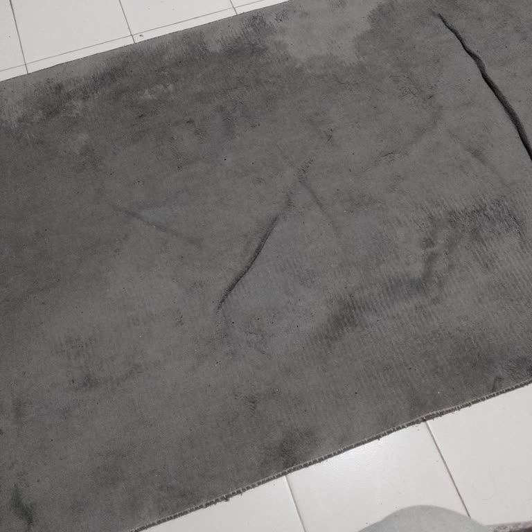 Geppetto Garsonlar Tarafından Dışarı Atıldım