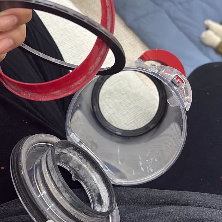 Dyson V15 Toz Haznesi Lastik Parçası Çöktü, Garanti Süresi Dolmuş, Tamir İmkânsız