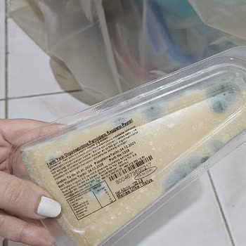 Macroonline'dan Gelen Peynirde Küflenme Ve Değişim Talebi