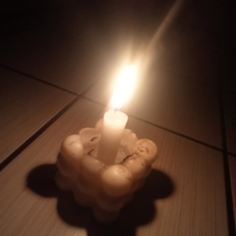 Pazar Günleri Uzun Süreli Elektrik Kesintileri Günlük Yaşamı Aksatıyor