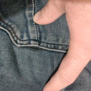 Loft'tan Alınan Kot Pantolonlarda Renk Solması Ve Kumaş Yırtılması