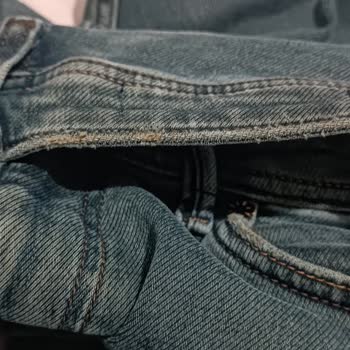 Loft'tan Alınan Kot Pantolonlarda Renk Solması Ve Kumaş Yırtılması