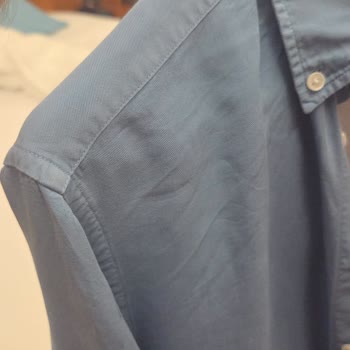 4000 TL'lik W Collection Gömleği Tek Yıkamada Çizgi Ve Beyaz Dikiş Sorunu