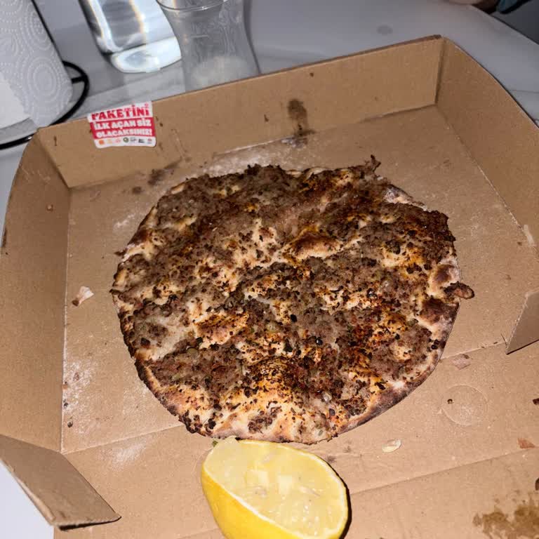 1,5 Saatlik Gecikme Ve Yanıltıcı Ürün Görselleri Nedeniyle Tam İade Talebi