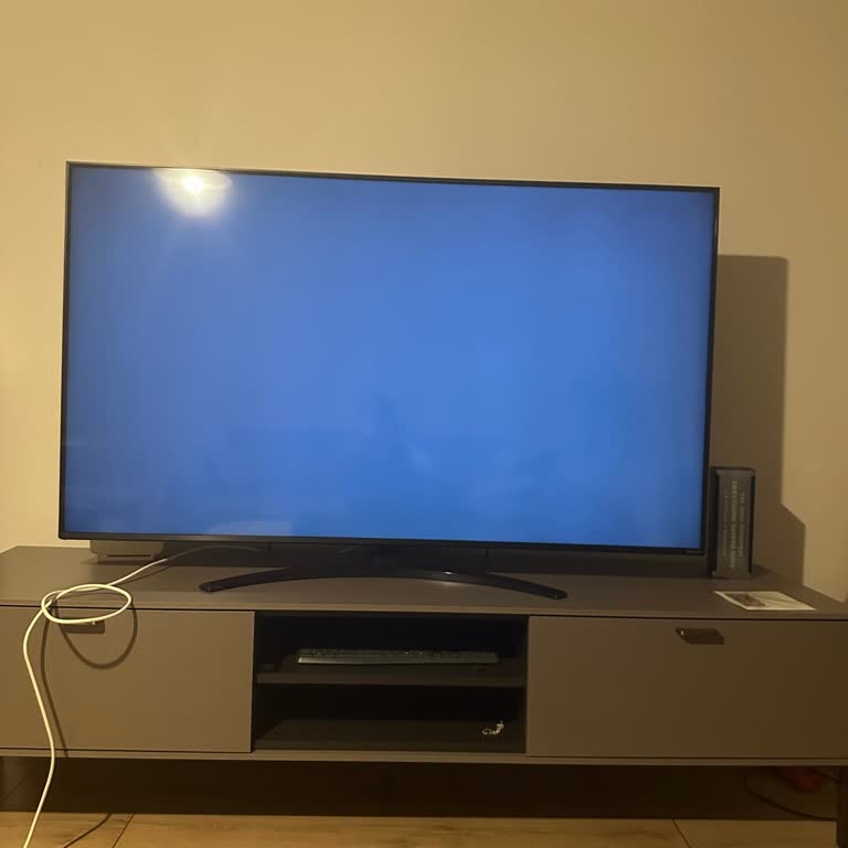 Yeni LG Nanocell 65 İnç Televizyonda Youtube Uygulaması Sürekli Kesiliyor