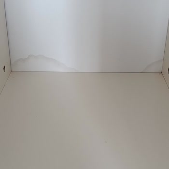 Teslimat Gecikmesi Ve Hasarlı Gardırop İçin Mağazadan Cevap Bekliyorum