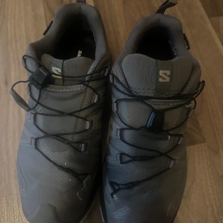 SuperStep Sold Salomon Waterproof Shoes That Leak In Rain