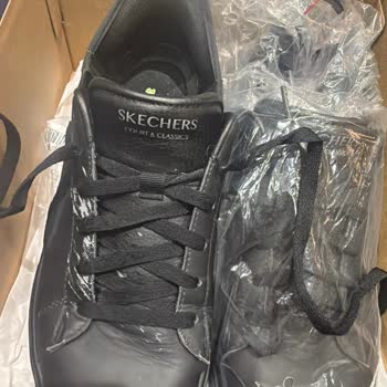 Skechers Ayakkabısındaki Soyulma Sorunu İçin İade Talebi