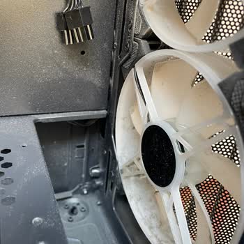 İtopya Bilgisayar Servisi Bilgisayarımı Tozlu Ve Hasarlı Şekilde Geri Gönderdi