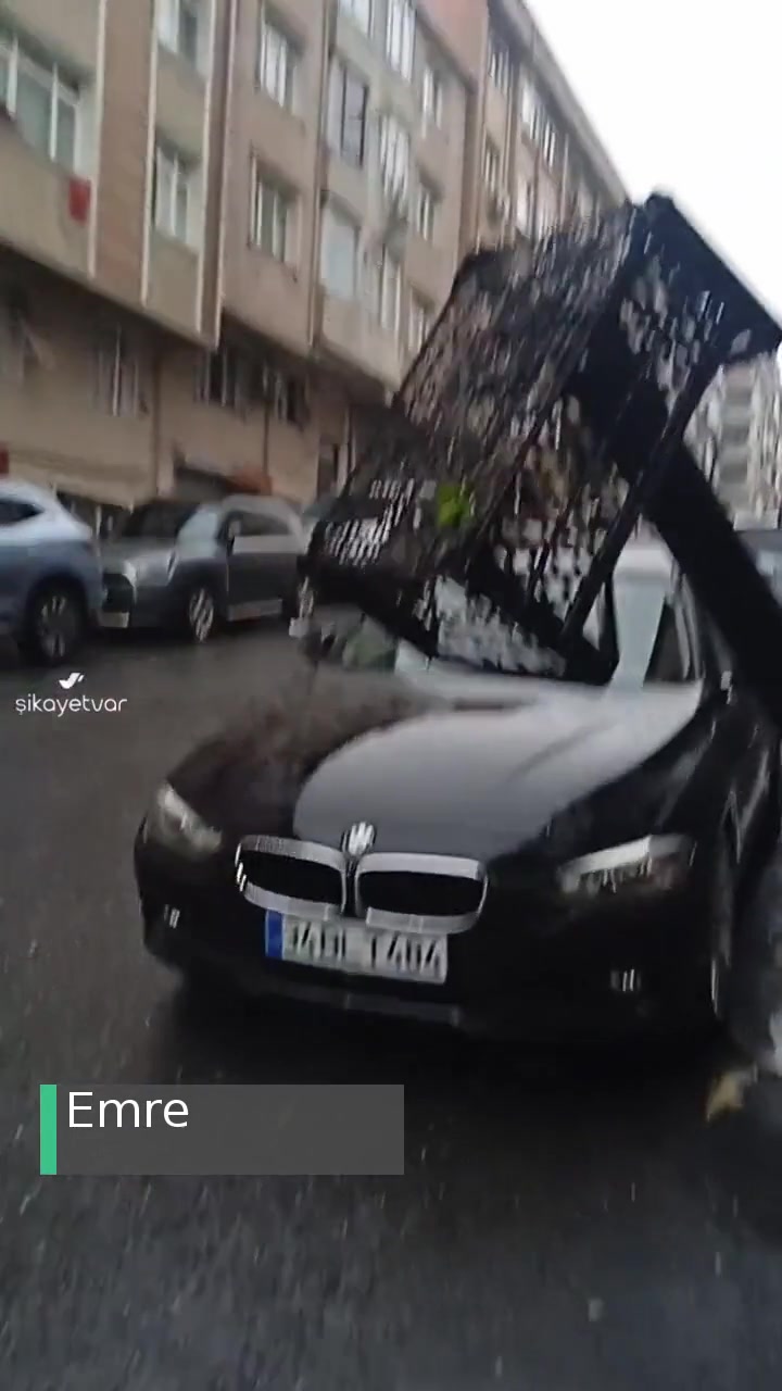 Gaziosmanpaşa Belediyesi Pazar Demiri Yamulmuş videonun kapak resmi