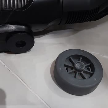 Philips Marathon Süpürge Başlığı Kırıldı, Servis Kullanıcı Hatası Dedi Ve Ücretsiz Değişim İstiyorum