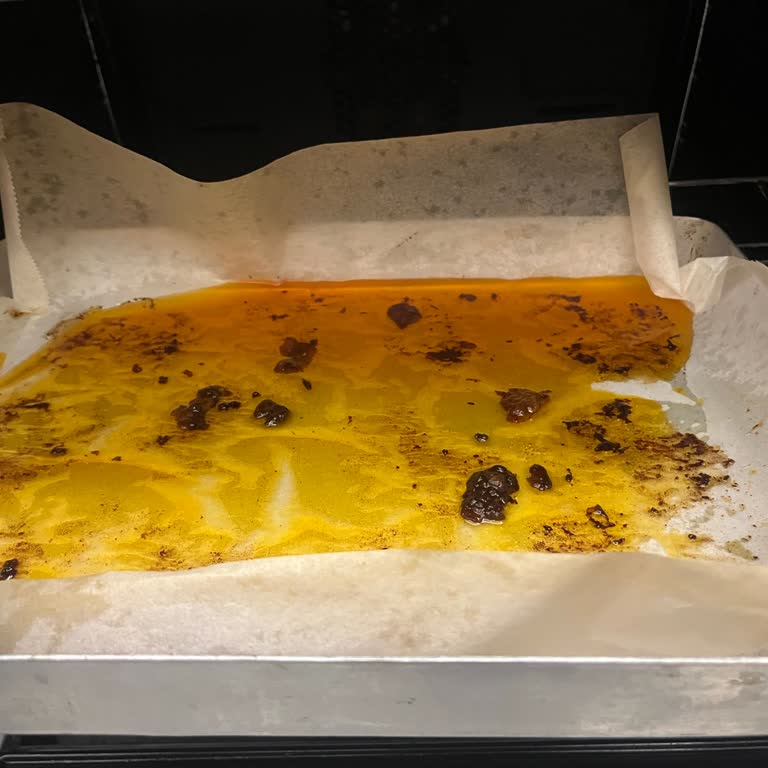 Dürdane Ana Fırını Bozuk Köfteleri Evde Uzun Süre Koku Ve Sağlık Riski Yarattı